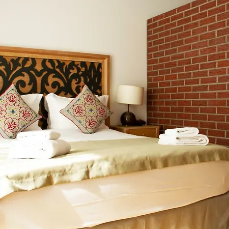 ホテル Altes Faehrhaus 4*