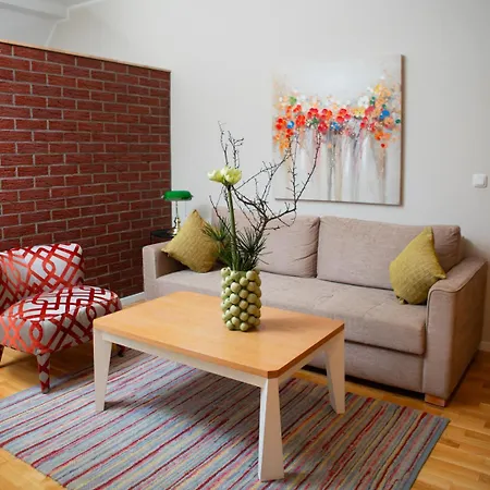 Altes Faehrhaus 4* برلين