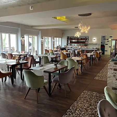 Hotel Altes Faehrhaus Berlim